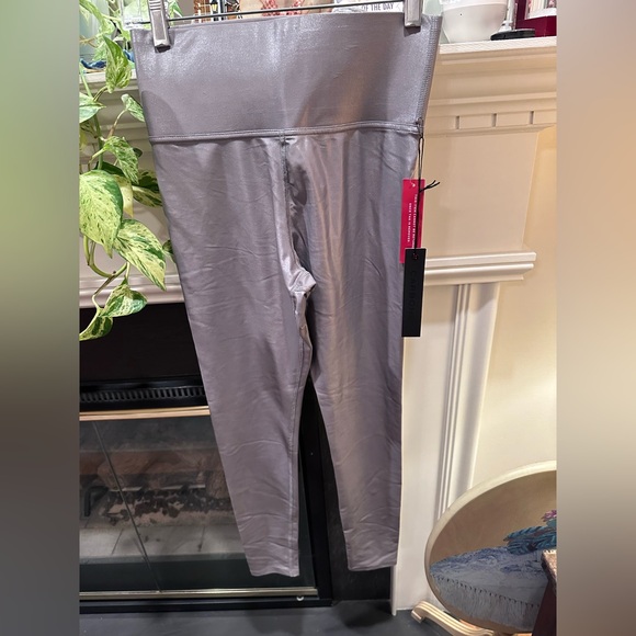 Carbon38 Full Length Takara Shine Steel Gray High-Waisted Leggings - Picture 1 of 6